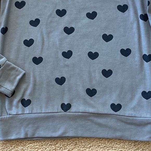 Chaser Hearts Pullover - Picture 5 of 6